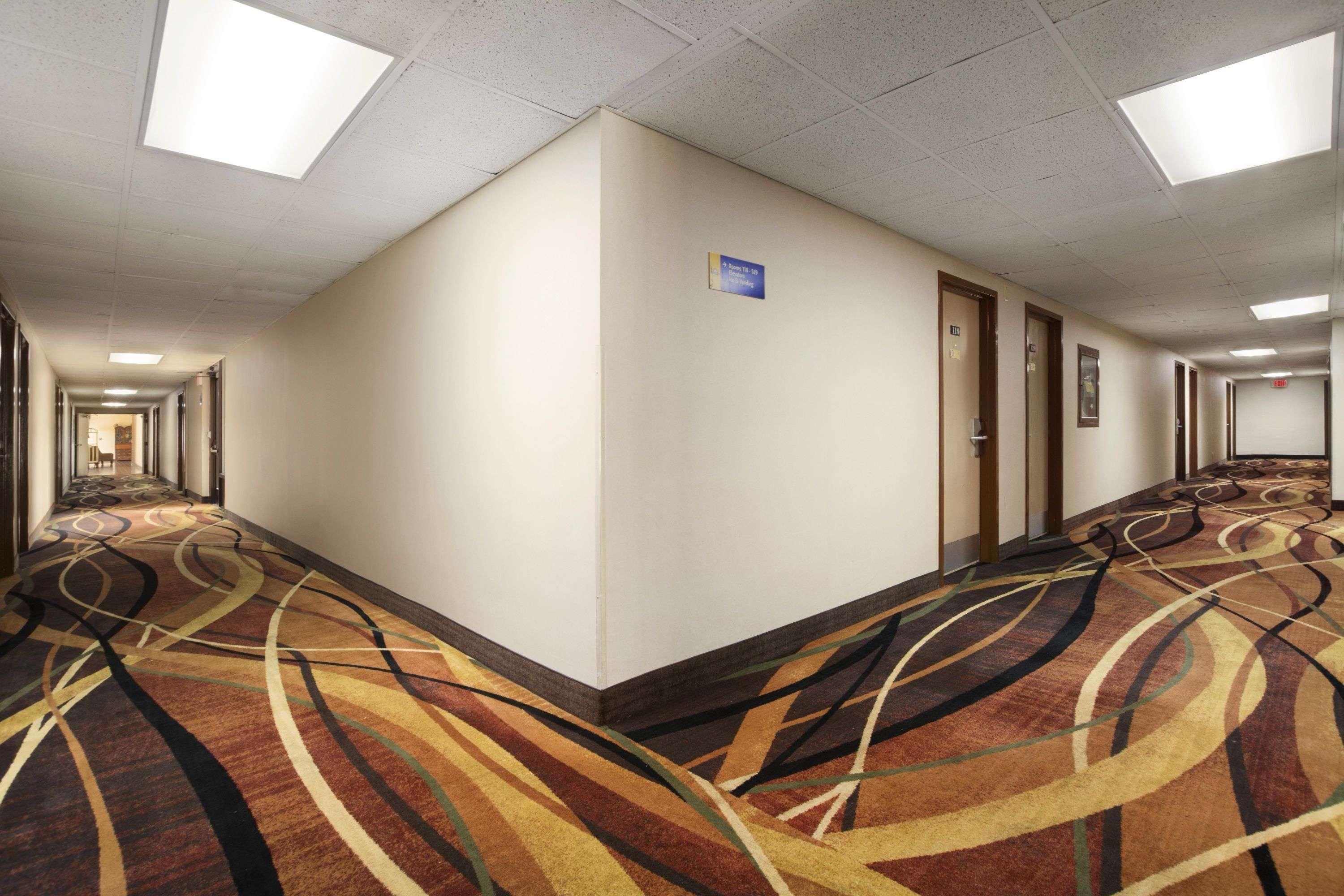 Days Inn By Wyndham Rome Downtown Exterior photo